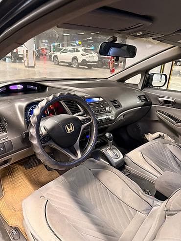 Продажа авто: Honda Civic: 2008 г., 1.3 л, Вариатор, Гибрид, Седан — 5
