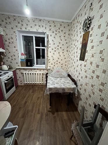 берегу: 2 комнаты, 43 м², Индивидуалка, 6 этаж, Старый ремонт — 3
