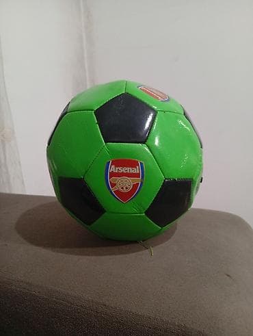 Футбольный мяч с эмблемой Arsenal - Классическая панельная