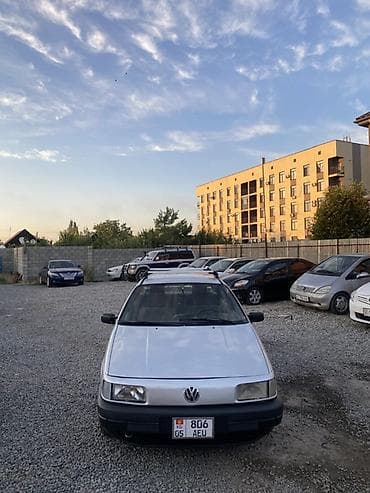 Транспорт: Volkswagen Passat: 1991 г., 1.8 л, Механика, Бензин, Седан — 3