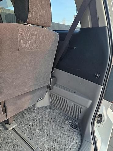 Toyota Alphard: 2006 г., 2.4 л, Автомат, Бензин, Минивэн