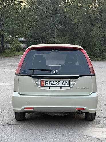 женщину: Honda Stream: 2005 г., 1.7 л, Автомат, Бензин, Минивэн — 5