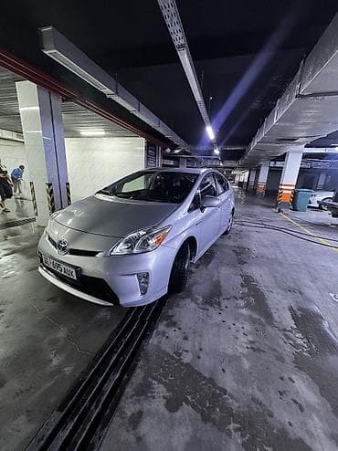 jet car: Toyota Prius: 2013 г., 1.8 л, Автомат, Гибрид, Хэтчбэк — 3