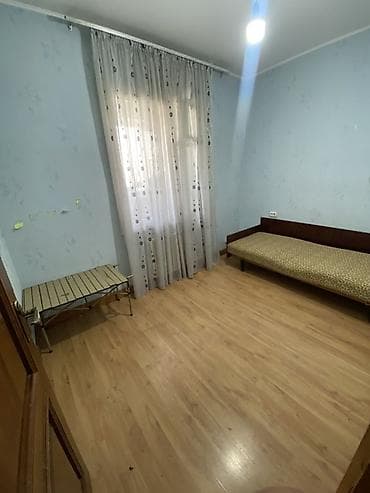 продаю 2 комн квартиру: 2 комнаты — 4