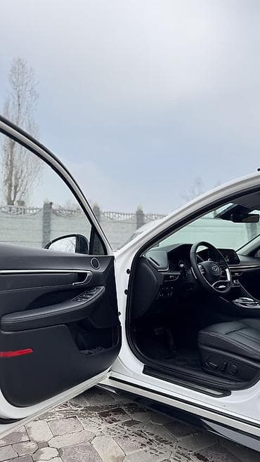 Продажа авто: Hyundai Sonata: 2022 г., 2 л, Автомат, Газ, Седан — 7