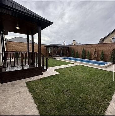 Дом с благоустроенным двором и бассейном - Просторный ухоженный