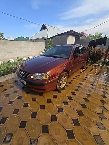 ej ve: Toyota Avensis: 2001 г., 1.8 л, Механика, Бензин, Седан — 2