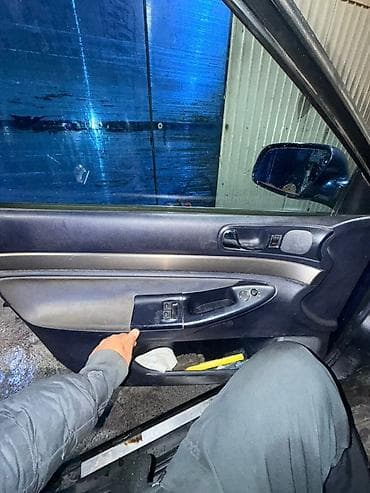 авт: Audi A4: 2001 г., 2.4 л, Механика, Бензин, Универсал — 10