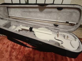 купить скрипку недорого: Скрипка 4/4 - новая В комплекте: смычок, канифоль, футляр. Прекрасное — 3