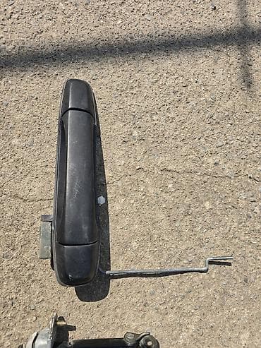 lexus is 200: Ограничитель двери Комплект Subaru, Б/у, Оригинал — 2