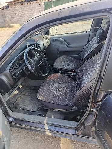 фары на поло: Volkswagen Passat: 1996 г., Седан — 4