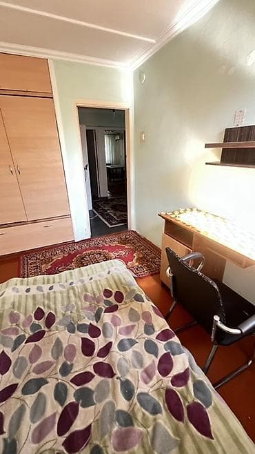 osh flat: 3 комнаты, 67 м², Газ Городок 3 этаж, Старый ремонт — 5