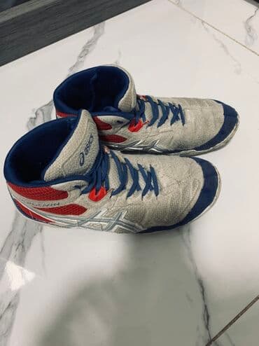 белорусская обувь для проблемных ног бишкек: Эркектердин кроссовкасы, 40, Asics, Колдонулган, түсү - Боз, Өзү алып кетүү — 2