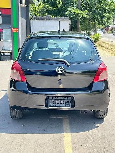 тойота ярис седан 2008: Toyota Yaris: 2006 г., 1 л, Автомат, Бензин, Хэтчбэк — 3