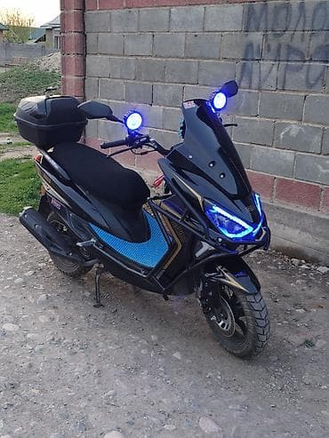 zimmer e9 pro: Тип скутера 150 куб. см, Бензин — 1