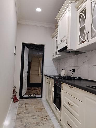 дом ок ордо: 🏡 Продаётся уютный двух этажный дом в ж/м Ак Ордо 2 📐 Площадь дома — 6