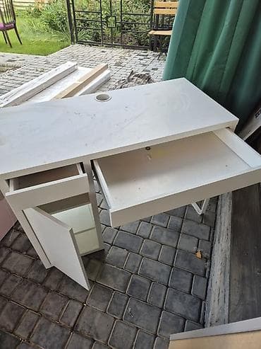 Компьютерный стол, Б/у, С полками