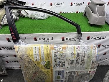 дверь на стрим: Дверь Передняя правая Honda, Б/у, Оригинал — 1