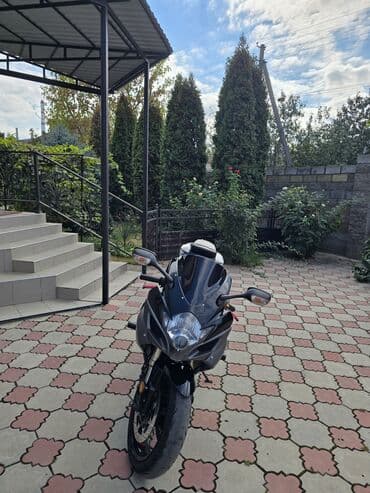 suzuki 600: Спортбайк Suzuki, 600 куб. см, Бензин, Б/у — 3