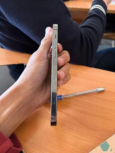 bluetooth speaker: IPhone 12 Pro, Б/у, 256 ГБ, Графит, 86 % — 4