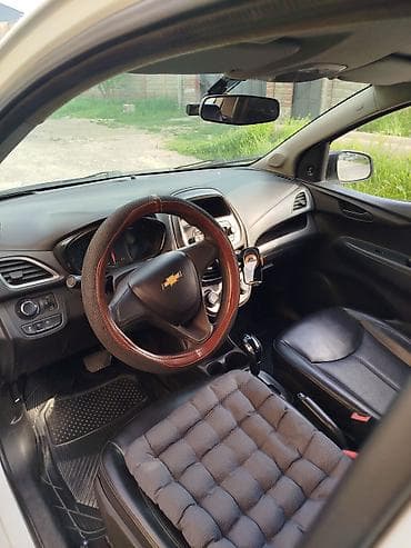 spark premier: Chevrolet Spark: 2019 г., 1 л, Автомат, Бензин, Хэтчбэк — 4