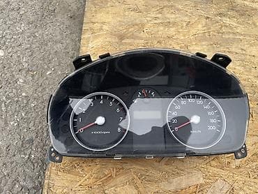 2107 газ: Приборлор калканы Hyundai 2004 г., Колдонулган, Оригинал, Германия — 4