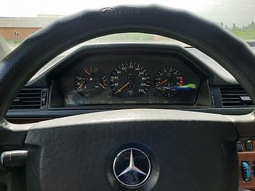 ключи б у: Mercedes-Benz W124: 1990 г., 2 л, Механика, Бензин, Седан — 4