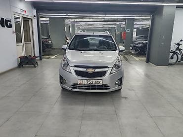 Chevrolet Spark: 2011 г., 1 л, Автомат, Бензин, Хэтчбэк