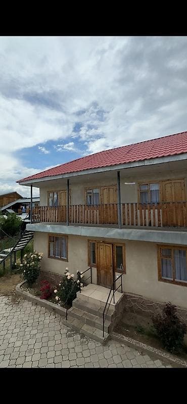 Гостевой дом Family House 09 с номерами различных категорий в — 1