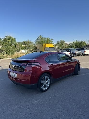 Chevrolet Volt: 2011 г., 1.4 л, Вариатор, Гибрид, Хэтчбэк — 4
