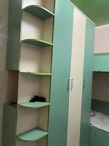 двухэтажную детский кровать: Срочно продается‼️ Детский модульный гарнитур: шкаф + двухъярусная — 3