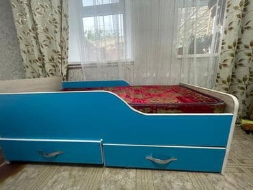 кровать с ящиками односпальная: Детская односпальная кровать с бортиками и выкатными ящиками для — 3