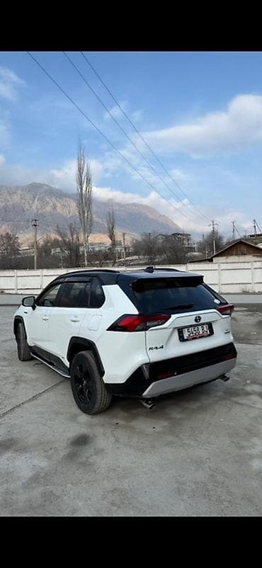 corolla s: Toyota RAV4: 2021 г., 2.5 л, Автомат, Гибрид, Кроссовер — 4