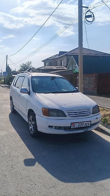 аварийный состояния: Toyota Ipsum: 2000 г., 2 л, Автомат, Бензин, Минивэн — 3