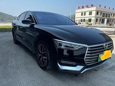 бид е2: BYDE9 2021 года выпуска. Пробег автомобиля составляет 65 000 — 2