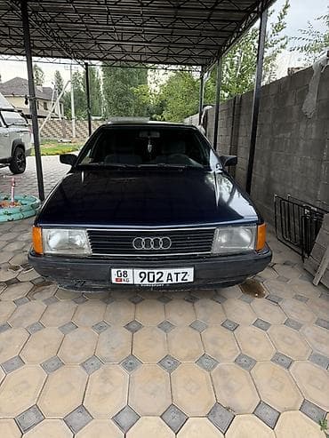аудио касеты: Audi 100: 1988 г., 1.8 л, Механика, Бензин, Седан — 2