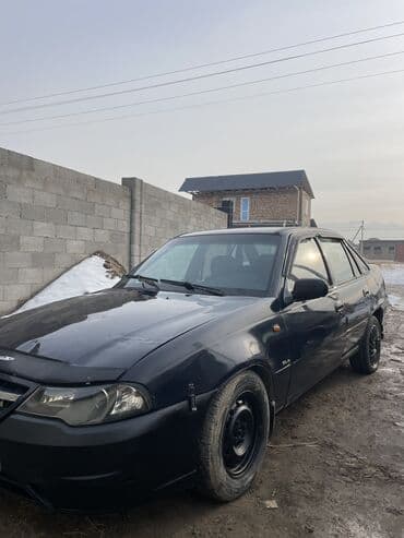 привод бмв: Легковой автомобиль седан темно‑синего цвета. Кузов: - 4 двери — 5