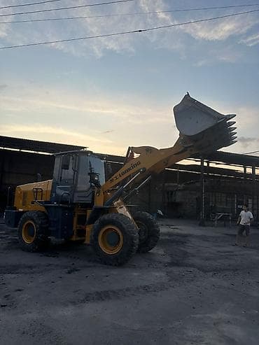 бетон чолпон ата: Жүктөгүч, Дөңгөлөктүү, Фронталдык — 2