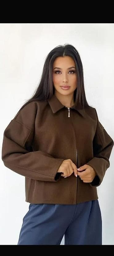 Женская укороченная куртка на молнии бомбер пальто - Модель: прямой at lalafo.kg Женская укороченная куртка на молнии бомбер пальто - Модель: прямой