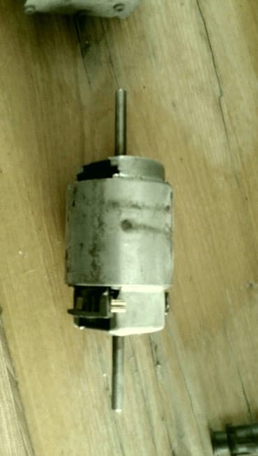 это 804: Mercedes 814 печка моторчик печки коробка передач 804 пятиступка — 1