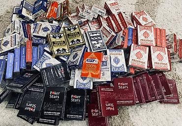 Пластиковые карты,доставка через Яндекс,цена 1000с