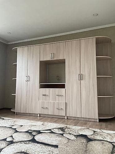 Спальный гарнитур в подарок идет две тумбы и комод at lalafo.kg Спальный гарнитур в подарок идет две тумбы и комод