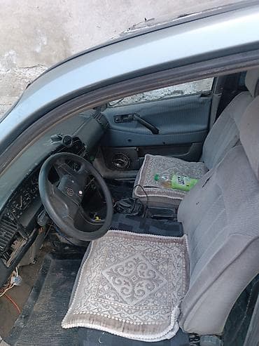 армения обмен: Volkswagen Passat Variant: 1989 г., Универсал — 5