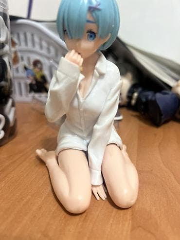 этно сувениры: Аниме-фигурки 1) Фигурка девушки с голубыми волосами и заколкой, в — 1