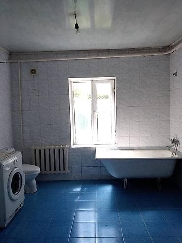 продажа участки и домов бишкек: 🏡 Продаётся кирпичный дом с участком в районе Молодой Гвардии 📍 — 8