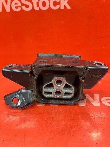 Детали двигателя и моторы в сборе: Подушка мотора Toyota Б/у, Оригинал — 5