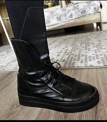 Ботинки и ботильоны: Черные кожаные ботинки с высоким берцем и шнуровкой. Размер 38 - — 1