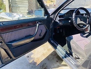 bmv e46: Mercedes-Benz W124: 1992 г., 2.3 л, Бензин, Седан — 9