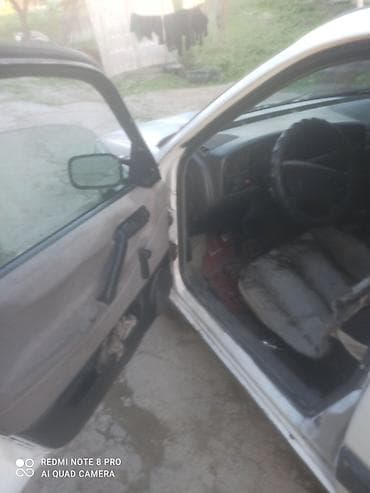 мерседес бенз с: Volkswagen Passat Variant: 1989 г., Универсал — 6