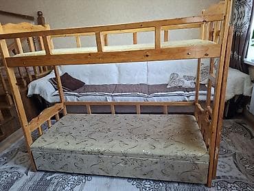 подушка из синтепона: Двухъярусная кровать из натурального дерева. - Материал: массив — 5